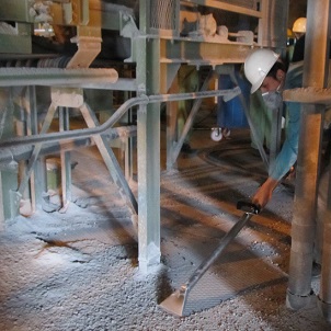 بکارگیری مکنده صنعتی در صنایع فولاد جهت جمع آوری مواد پودری