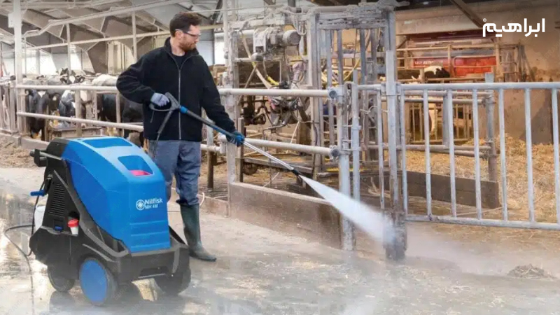 شستشو و نظافت دامداری و مراکز پرورش دام