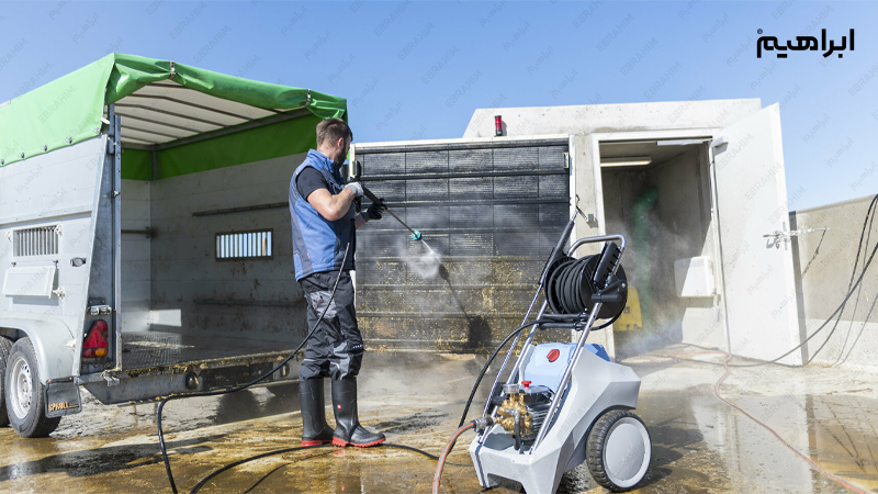 مراحل نظافت سالن مرغداری بعد از دوره ی پرورش