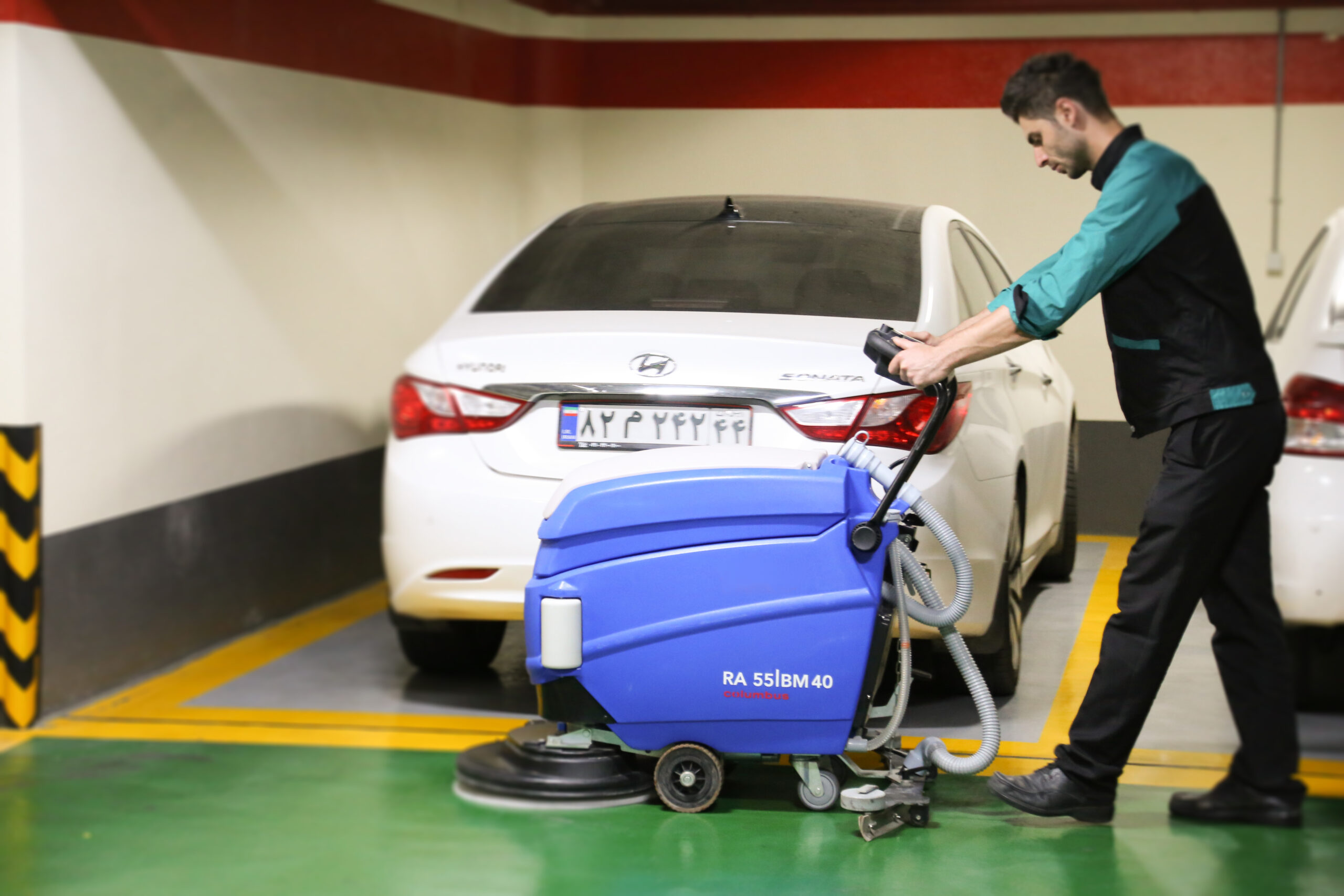 استفاده از اسکرابر در نظافت آپارتمان 