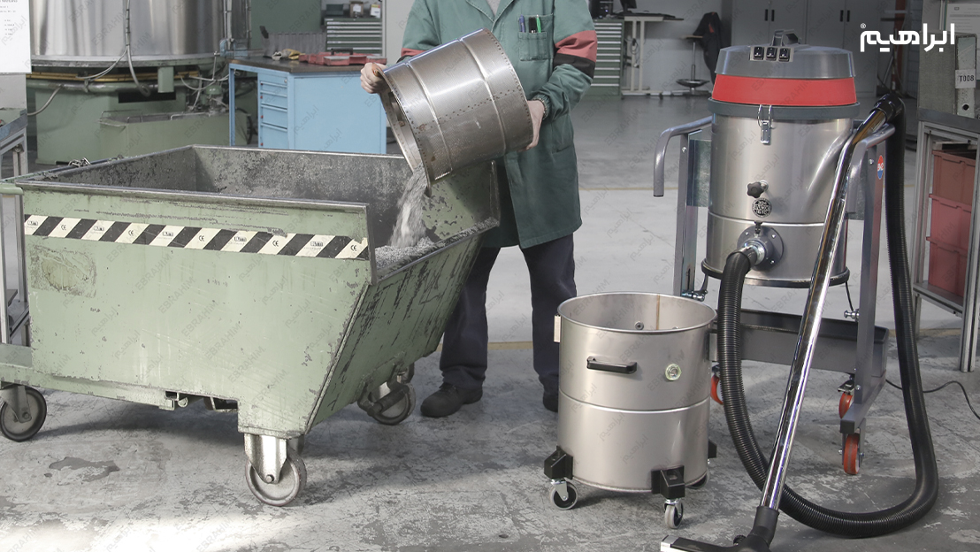 جاروبرقی آب و خاک صنعتی سه موتوره