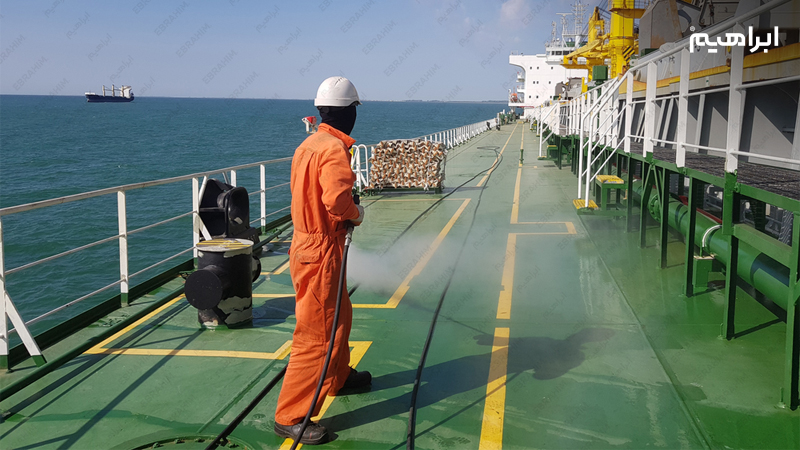 اسکراب بدنه کشتی