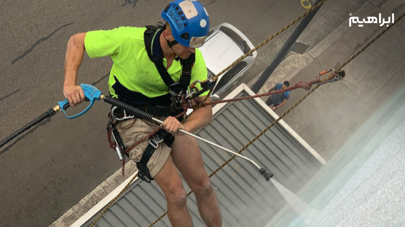 واترجت صنعتی در نماشویی ساختمان