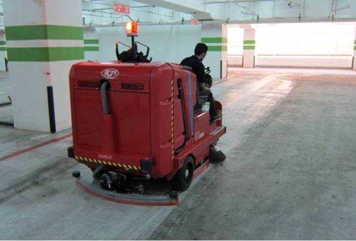 سوییپر اسکرابر مخصوص پارکینگ