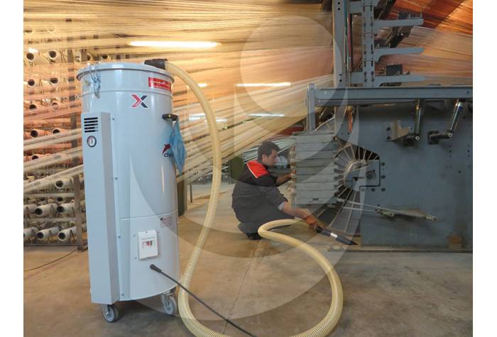 easy usage of textile vacuum cleaner