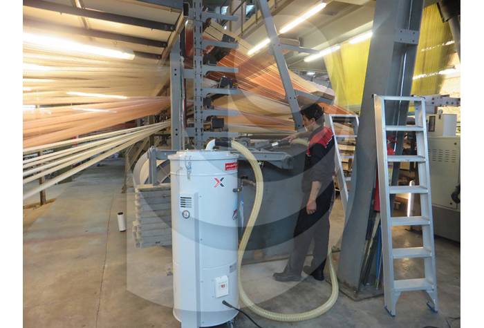 cleaning machines in the spinning industry by industrial vacuum cleaner