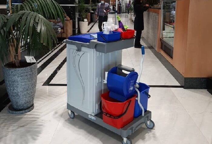 MULTIPURPOSE TROLLEY ALPHASPLIT with several buckets for cleaning and a trash bin