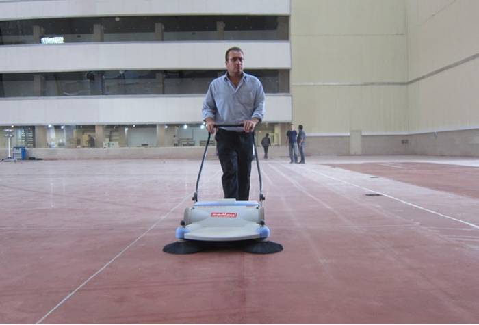 جاروب محوطه 2+2