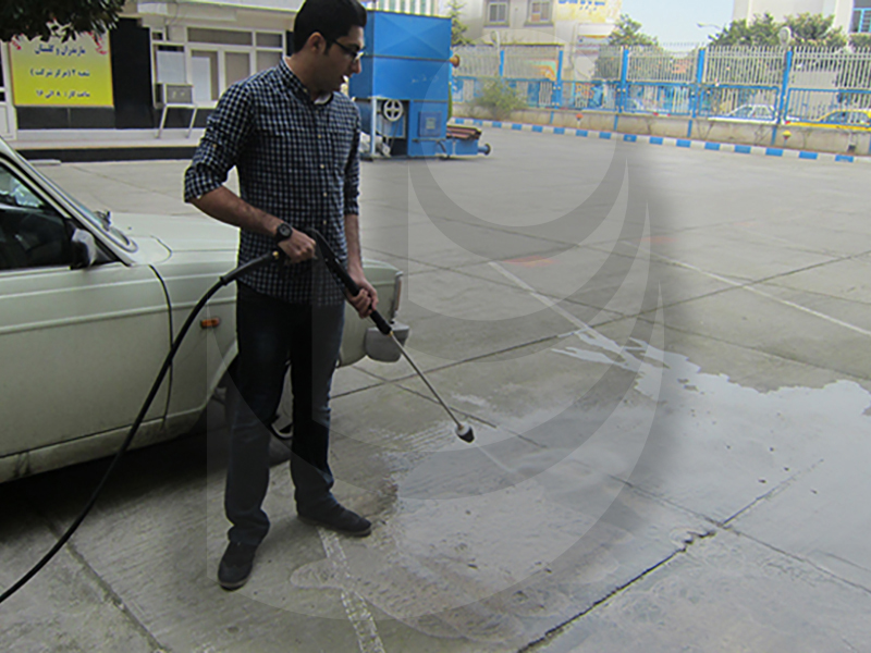 wash the electric station's floor with waterjet machine Q 800 TST