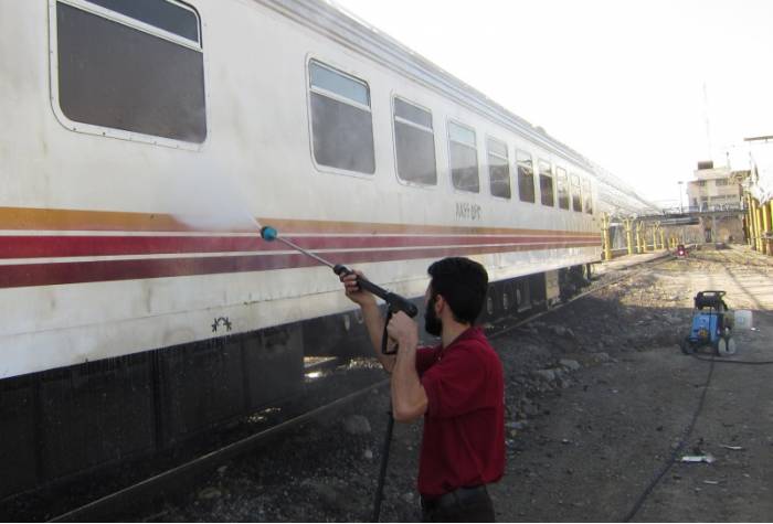 شستشو قطار با واترجت بنزینی آب سرد B 270 T  