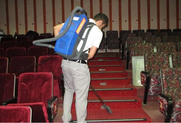 RS27 backpack vacuum cleaner