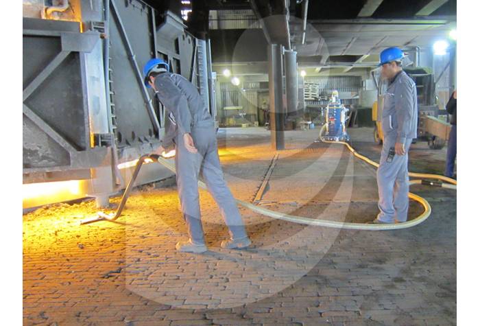 Vacuum cleaners industrial application in steel industry