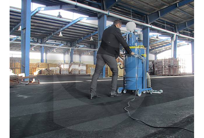 industrial vacuum cleaner with fixed nozzle